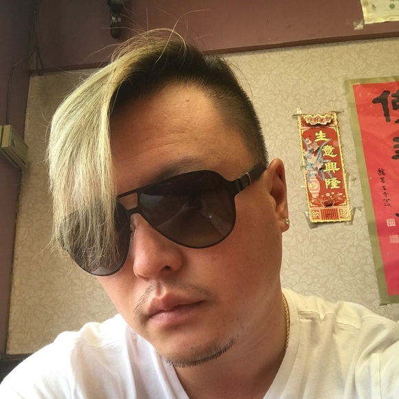 Meet your Posher, Wayne - Picture 2 of 2